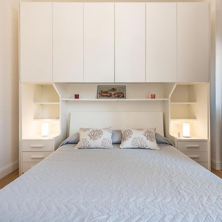 Queen Margaret Apartment Cagliari Buitenkant foto