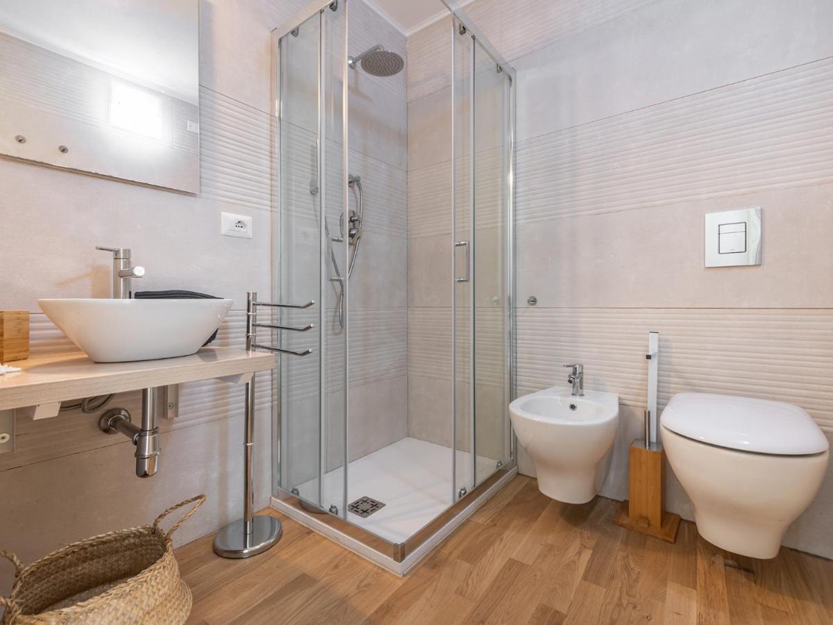 Queen Margaret Apartment Cagliari Buitenkant foto